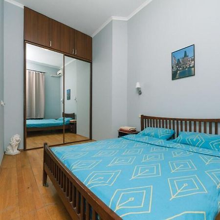 Apartments In Center Metro Olimpiyskay Velyka Vaselkivska Street Kiev Exterior foto